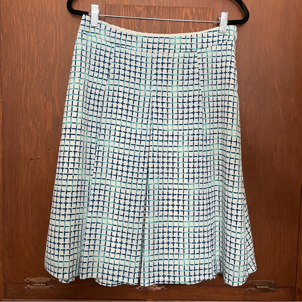 Blue and White Midi A-Line Skirt with Pleats